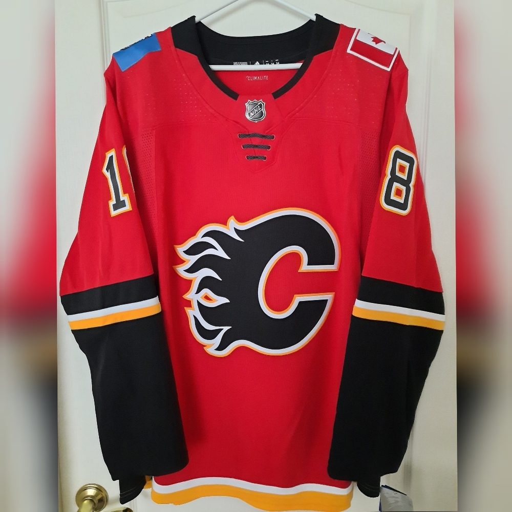 BNWT Neal Flames Jersey